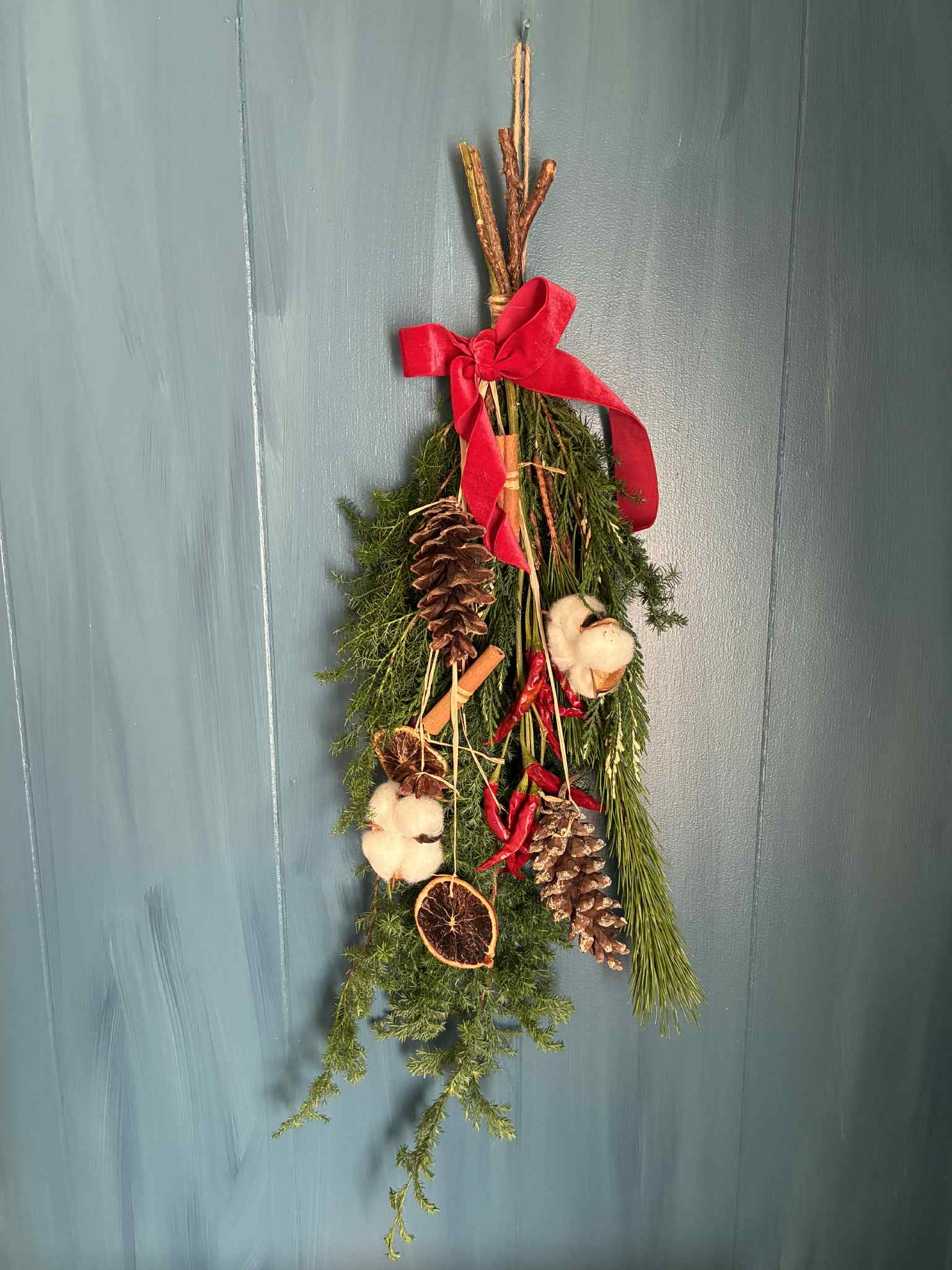 花と緑の教室「クリスマスからお正月まで使える!スワッグづくり」